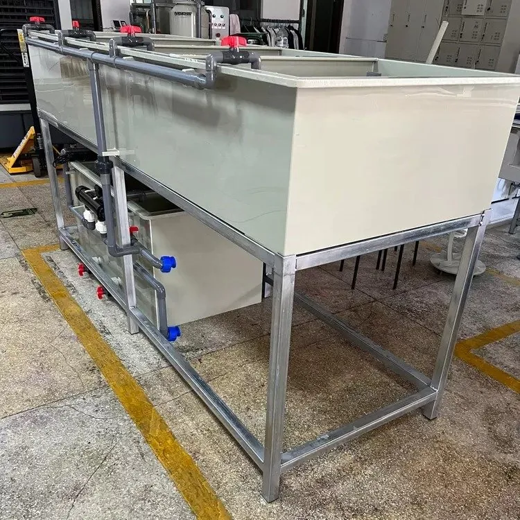 Fish egg hatchery incubator